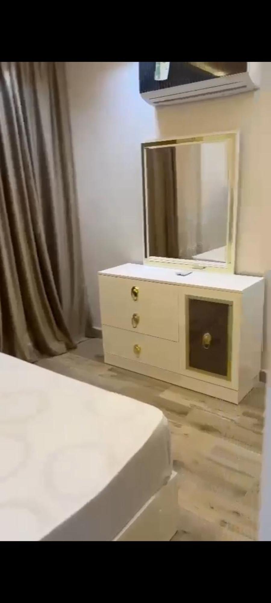 فندقيه بشارع شهاب *